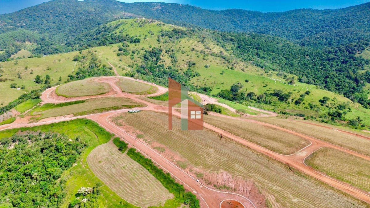 Lote/Terreno de 300m² no bairro Centro, em Bom Jesus dos Perdões | Eu Corretor