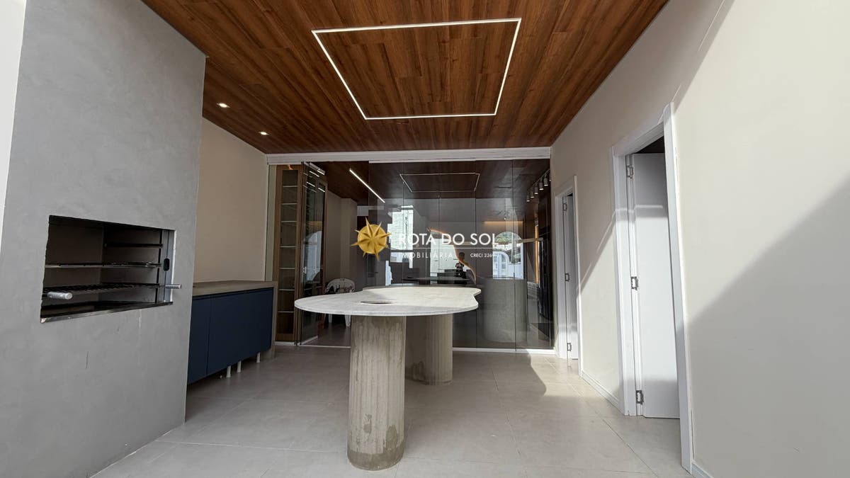 Casa 3 Dormitórios Praia Bombas Bombinhas SC — foto 9