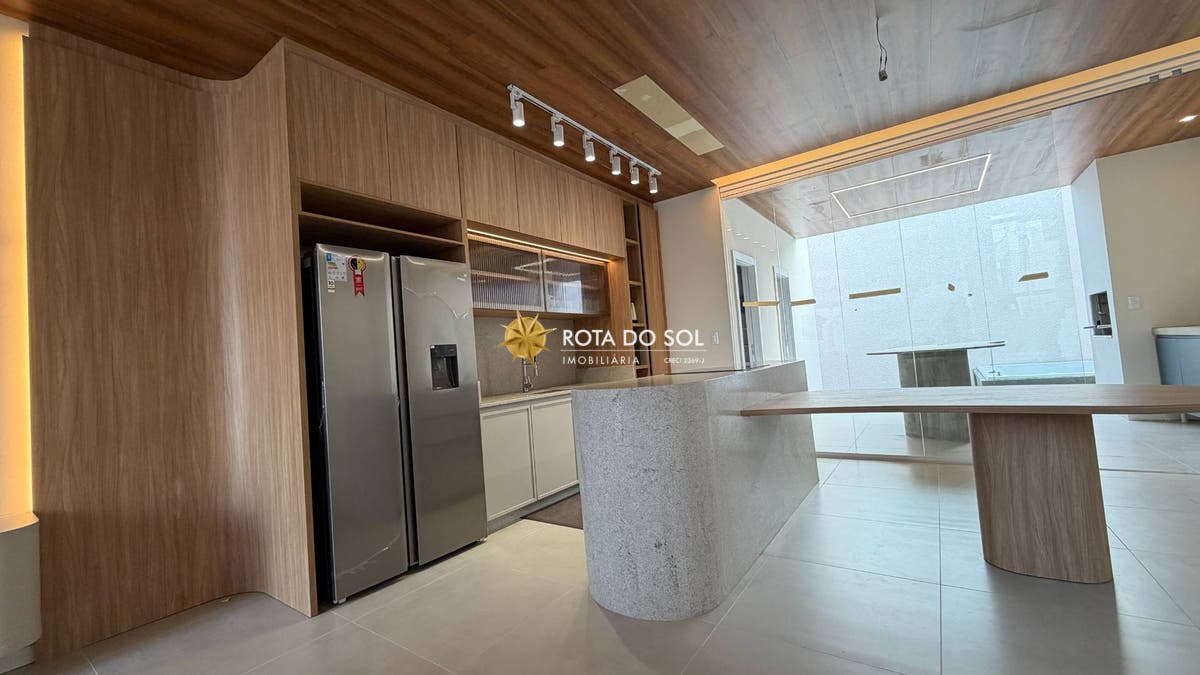 Casa 3 Dormitórios Praia Bombas Bombinhas SC — foto 4