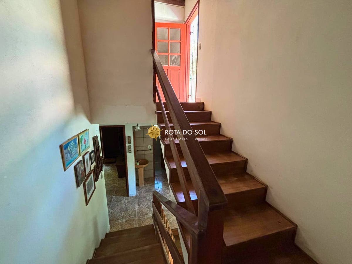 Casa 4 Dormitórios Praia Bombas Bombinhas SC - 16