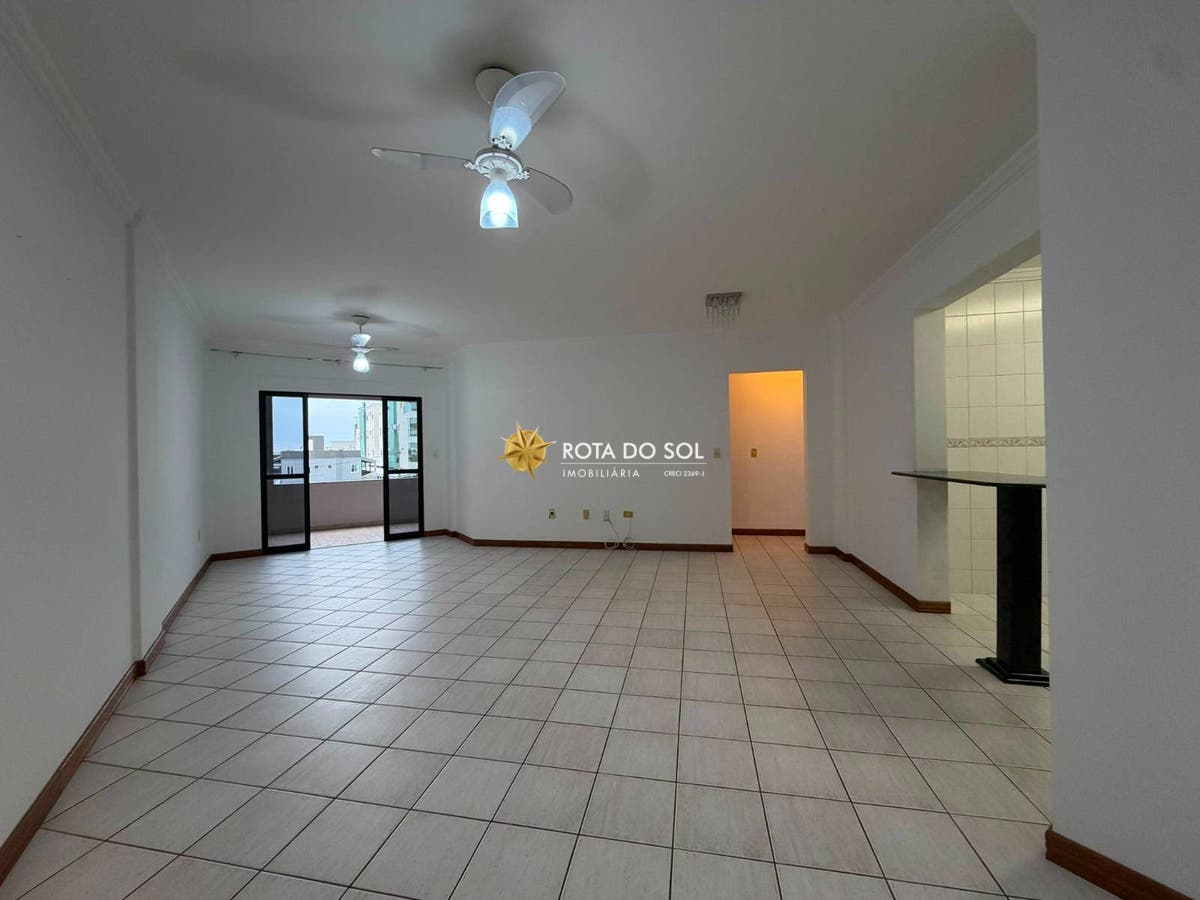 Apartamento 2 Dormitórios Próximo à Praia Canto Grande Bombinhas SC