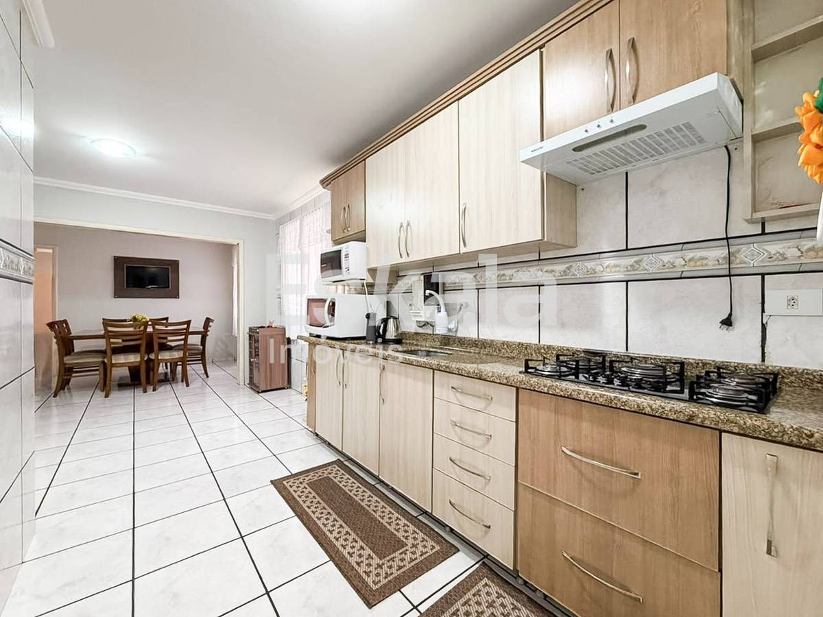 Casa, 4 quartos, 223 m² - Foto 4