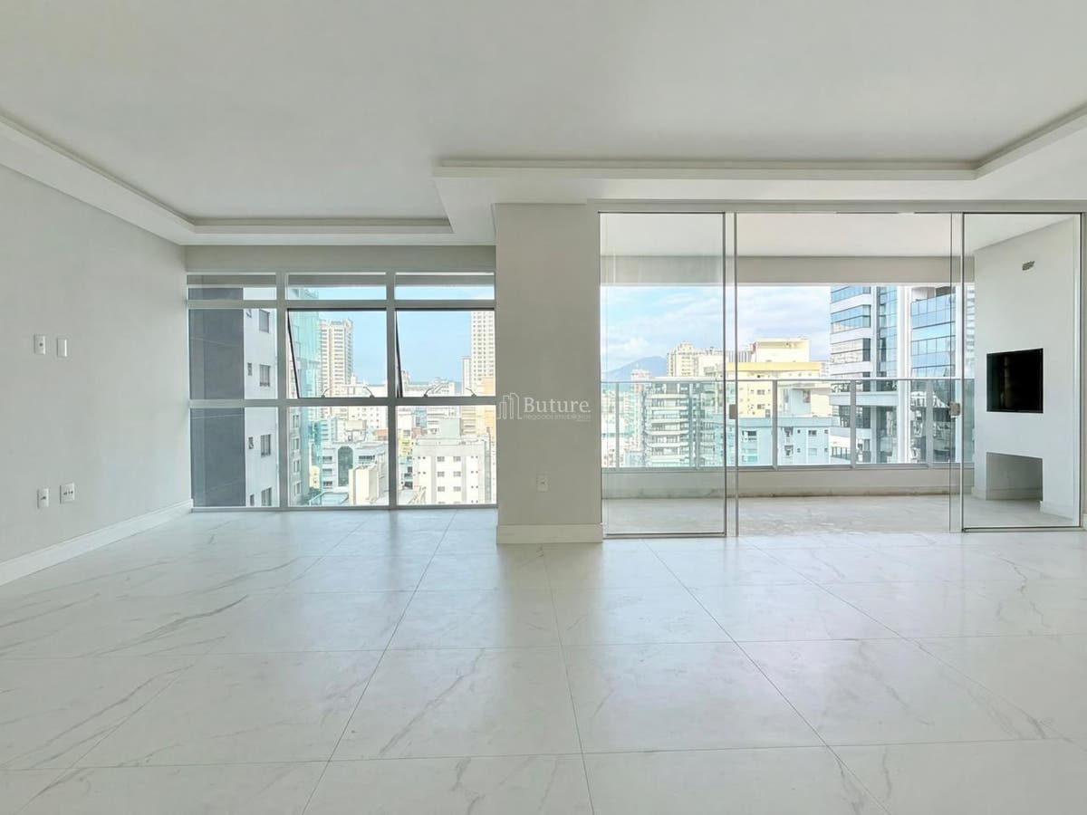 APARTAMENTO COM 3 SUÍTES, 132 M² PRIVATIVOS E 2 VAGAS DE GARAGEM - Apartamento em Meia Praia, Itapema - à venda - BUTURE NEGOCIOS IMOBILIARIOS LTDA