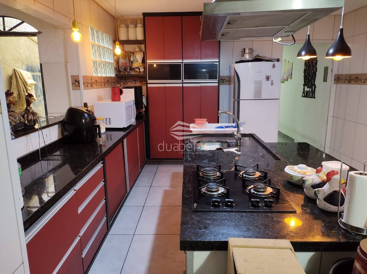 🚨OPORTUNIDADE IMPERDÍVEL – CASA À VENDA NO JARDIM ISMÊNIA EM SJC - Casa em Jardim Ismênia, São José dos Campos - à venda - Duabelas Imobiliária