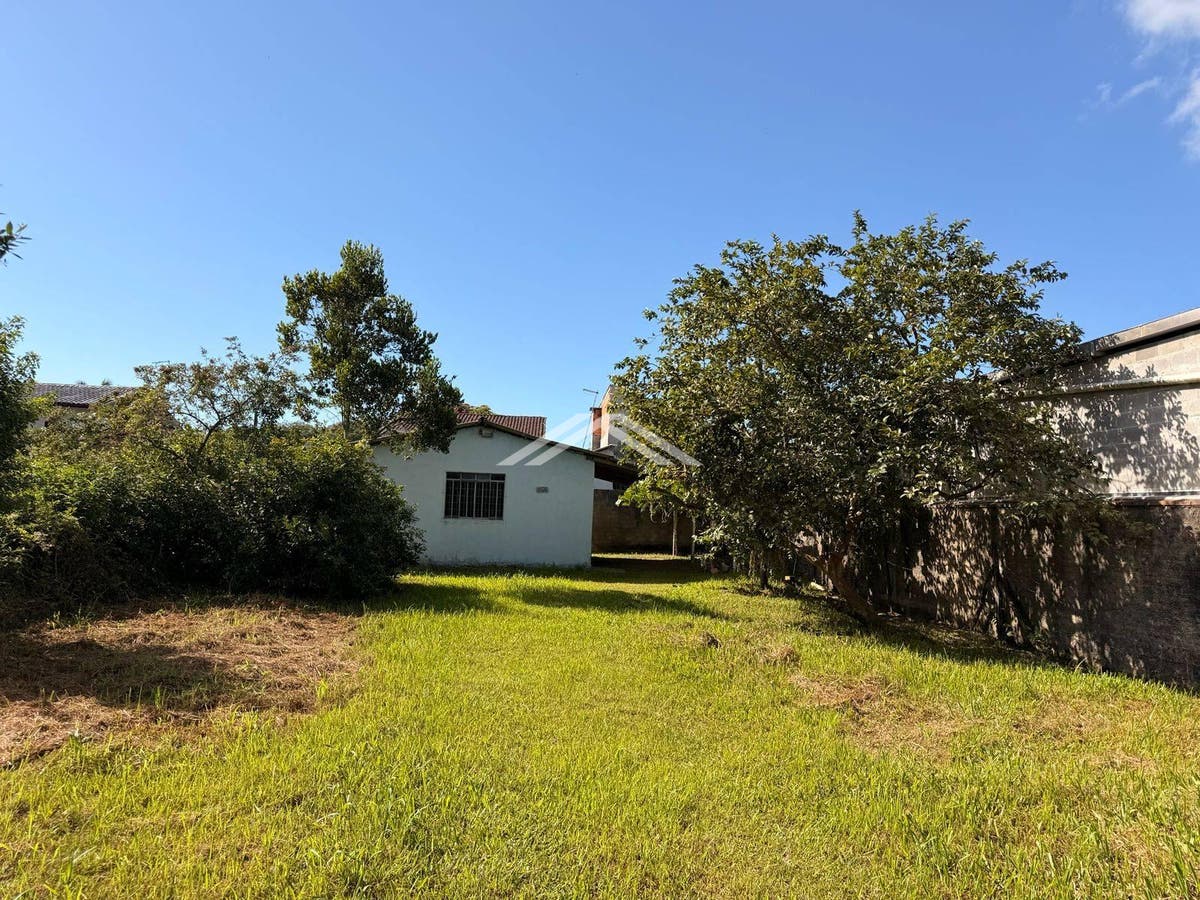 Casa com 2 quartos à venda em um amplo espaço de quintal, Samambaial - Itapoá SC - Casa em Samambaial, Itapoá - à venda - Imobiliária Sperandio