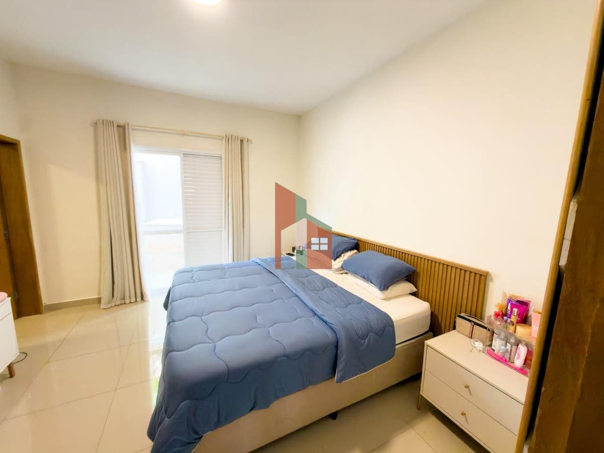 b3abbdaf-ae3d-4eba-8eea-12814636b7aa