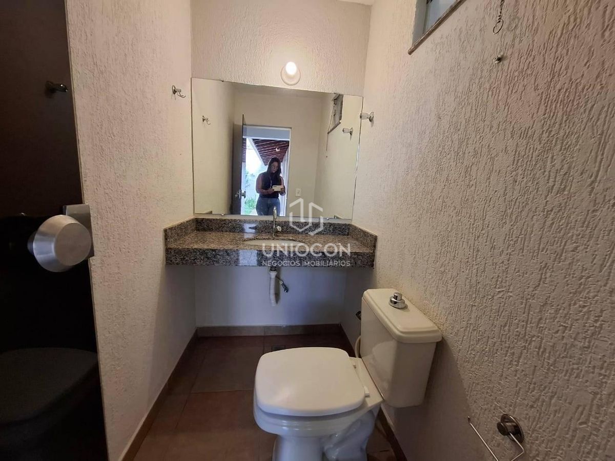 Casa, 3 quartos, 225 m² - Foto 34