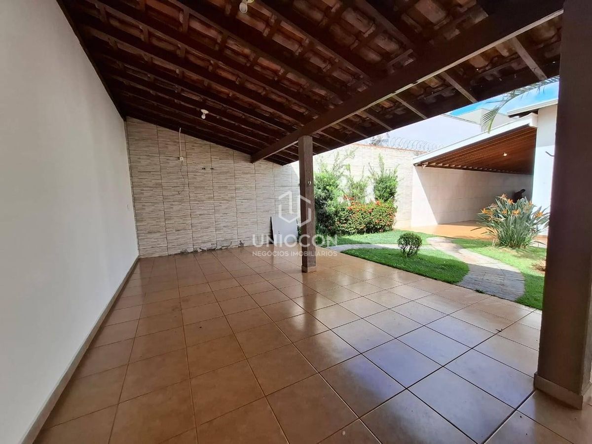 Casa, 3 quartos, 225 m² - Foto 30