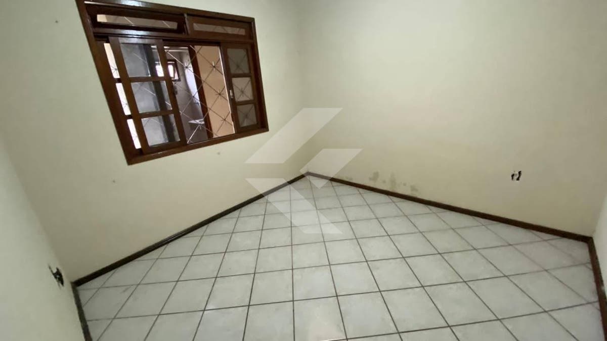 Casa, 2 quartos, 370 m² - Foto 19