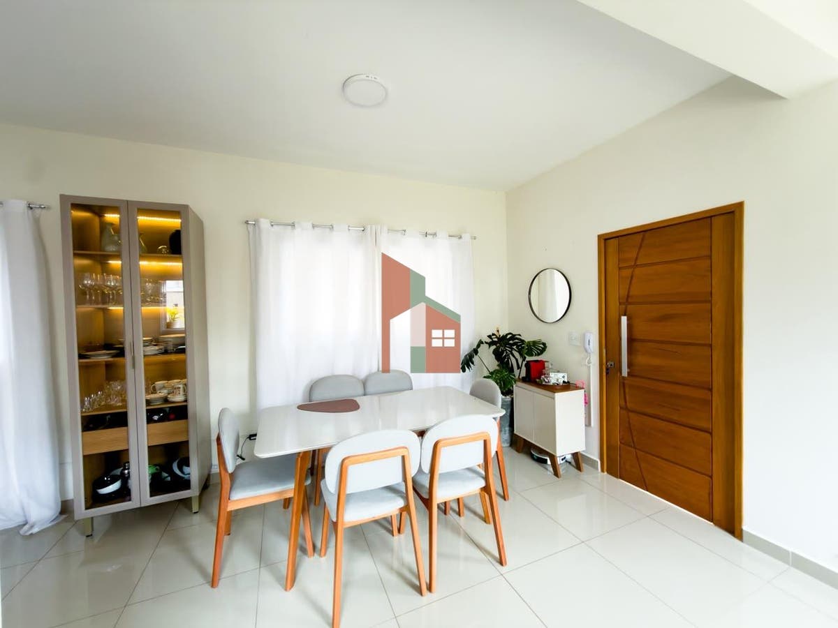 Casa de 3 quartos, 130m² | Eu Corretor