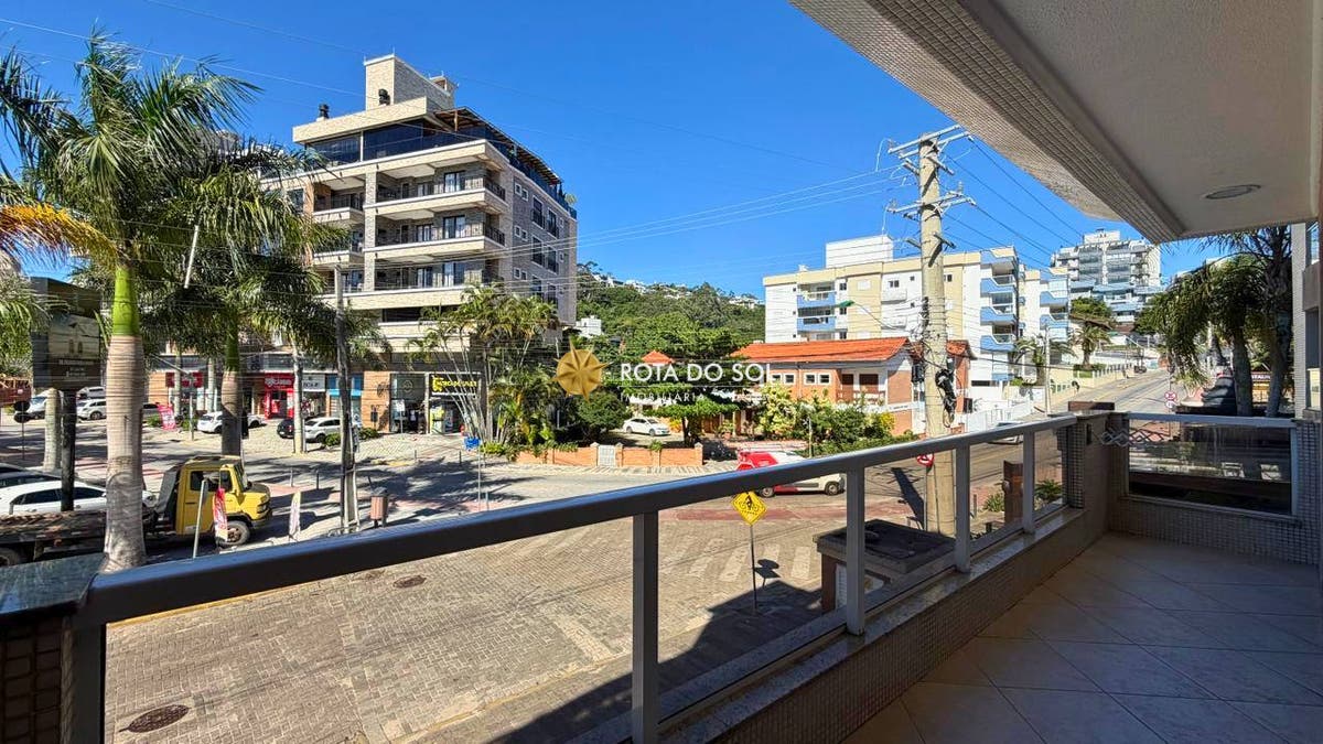 Shanam Apartamento 3 Dormitórios Quadra Mar Praia Centro Bombinhas SC - 1