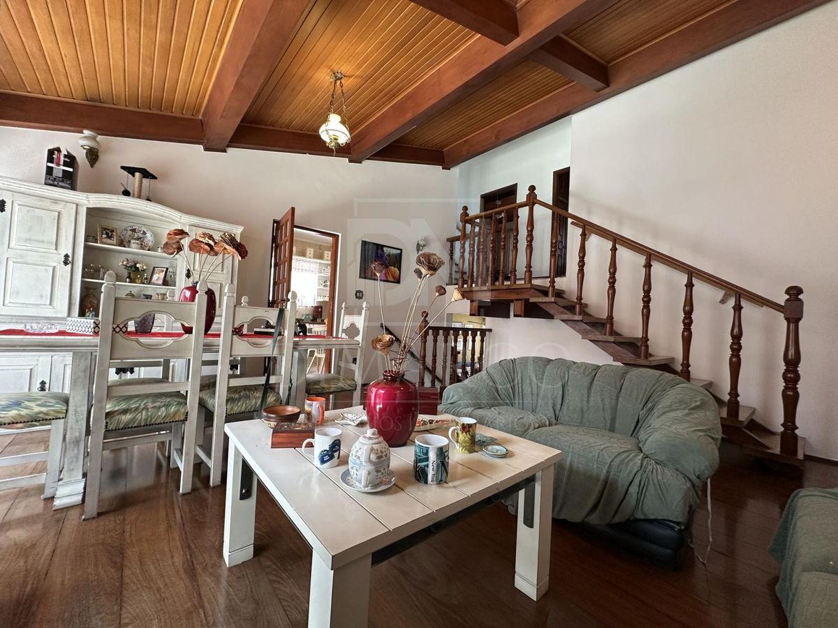 Sobrado, 3 quartos, 166 m² - Foto 1