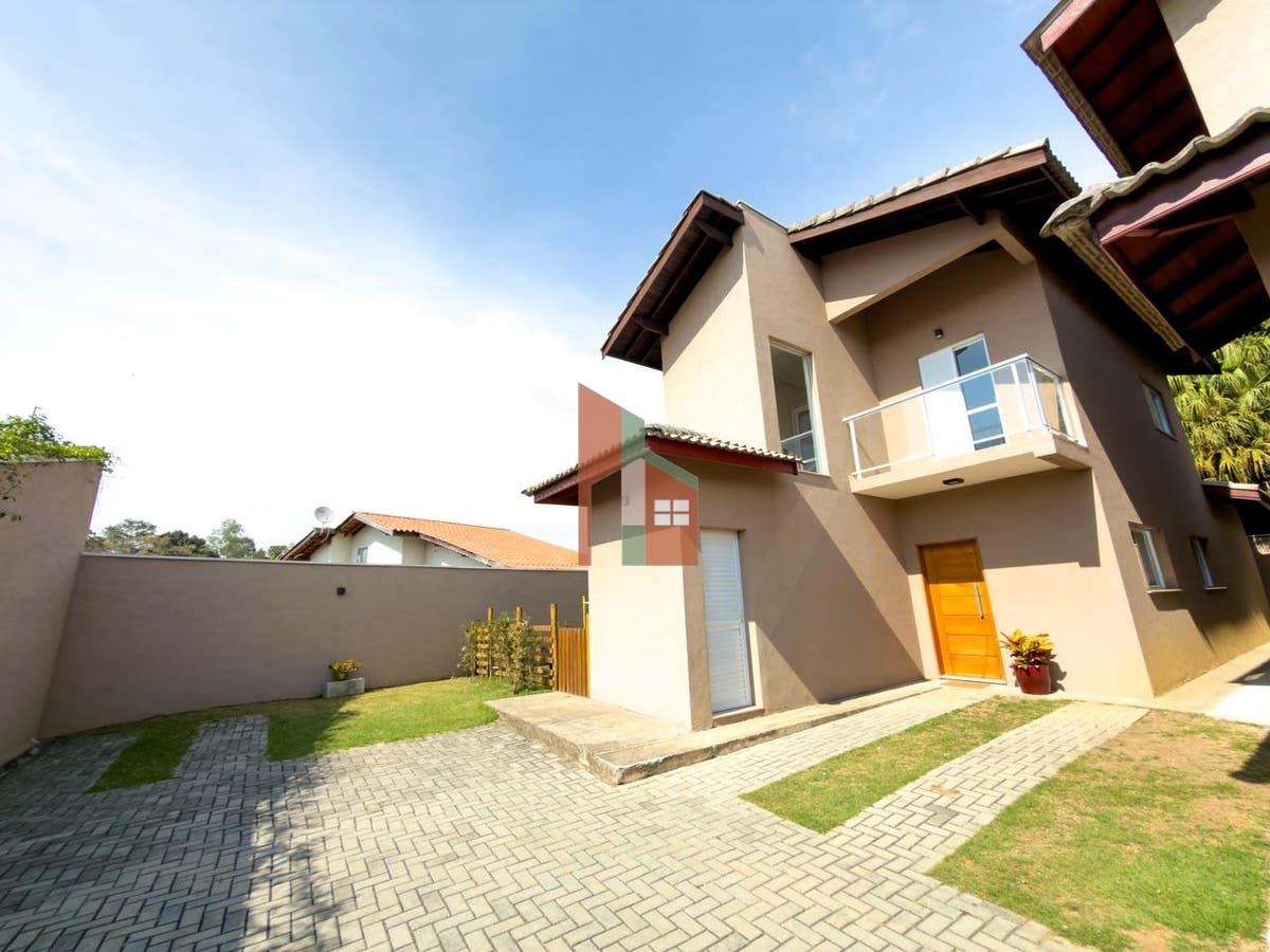 Casa de 3 quartos, 130m² | Eu Corretor