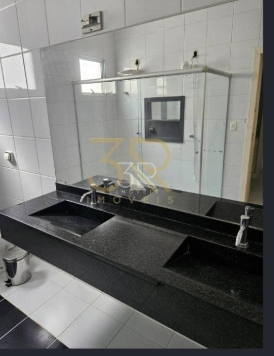 Casa, 3 quartos, 245 m² - Foto 3