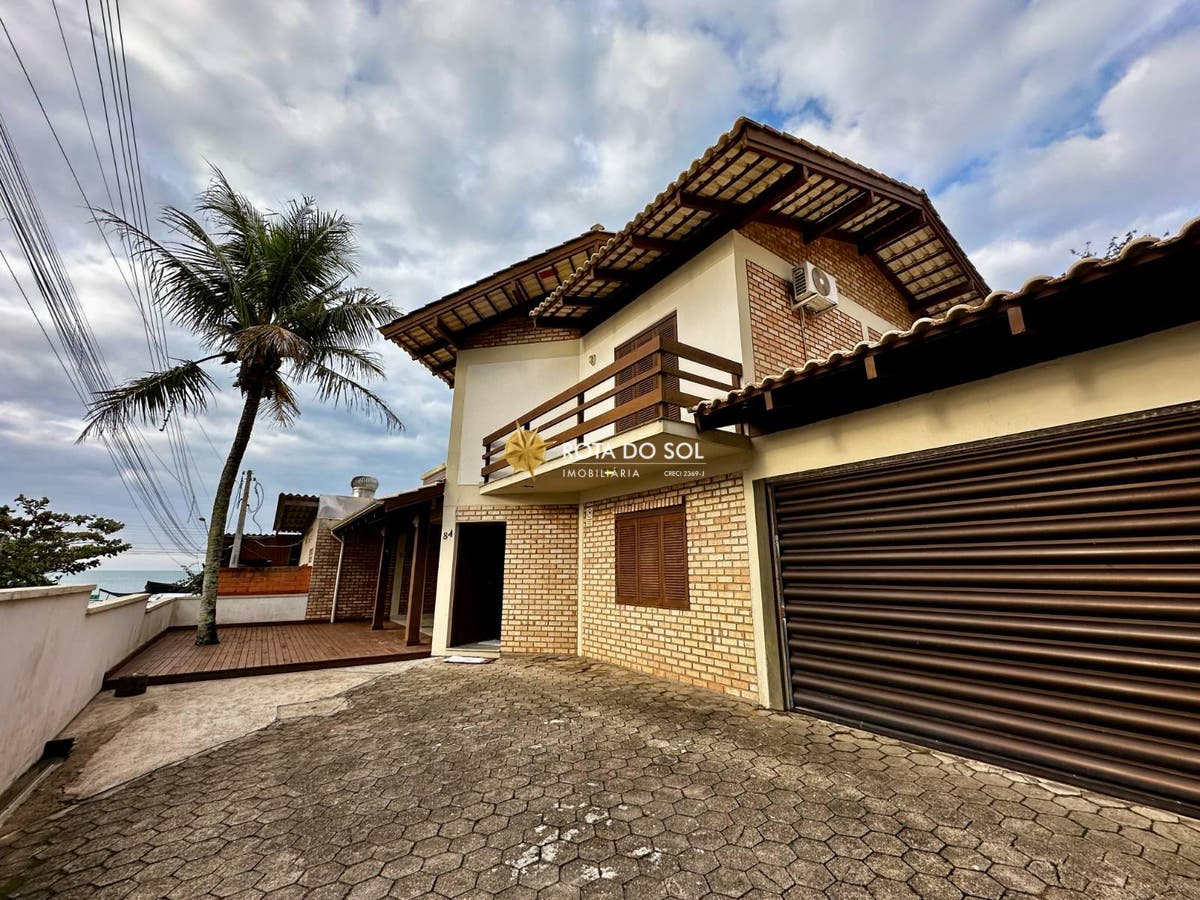 Casa de praia à venda quadra mar à venda Praia Centro Bombinhas SC - 3