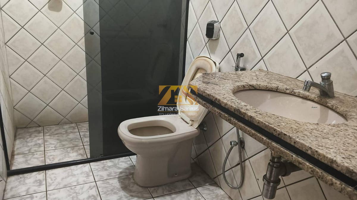 Casa, 2 quartos, 360 m² - Foto 32
