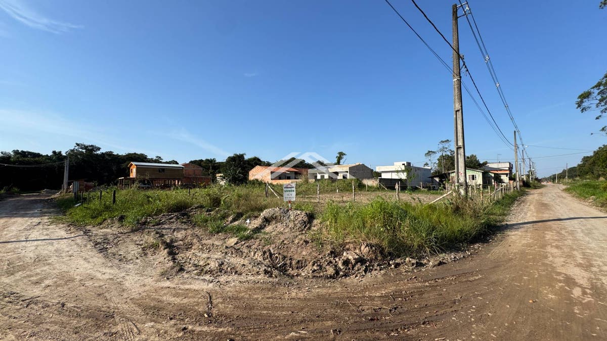 Terreno à venda, 138,90 m² por R$ 75.000,00 - Jardim da Barra - Itapoá/SC - Lote/Terreno em Itapema do Norte, Itapoá - à venda - Imobiliária Sperandio