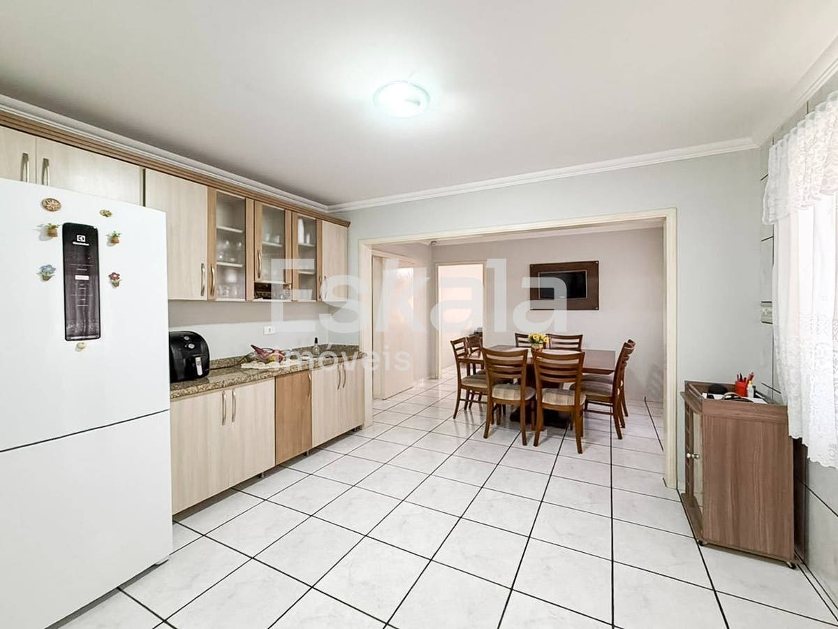 Casa, 4 quartos, 223 m² - Foto 3