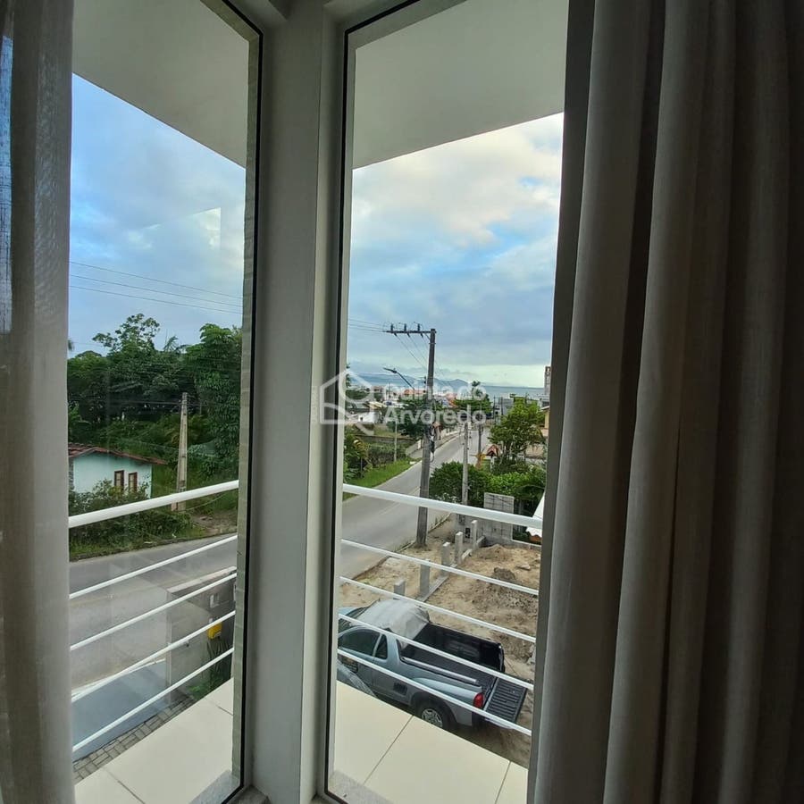 Casa na Praia Da Camboa - Casa em Governador Celso Ramos - para temporada - Quinta do Arvoredo Imóveis