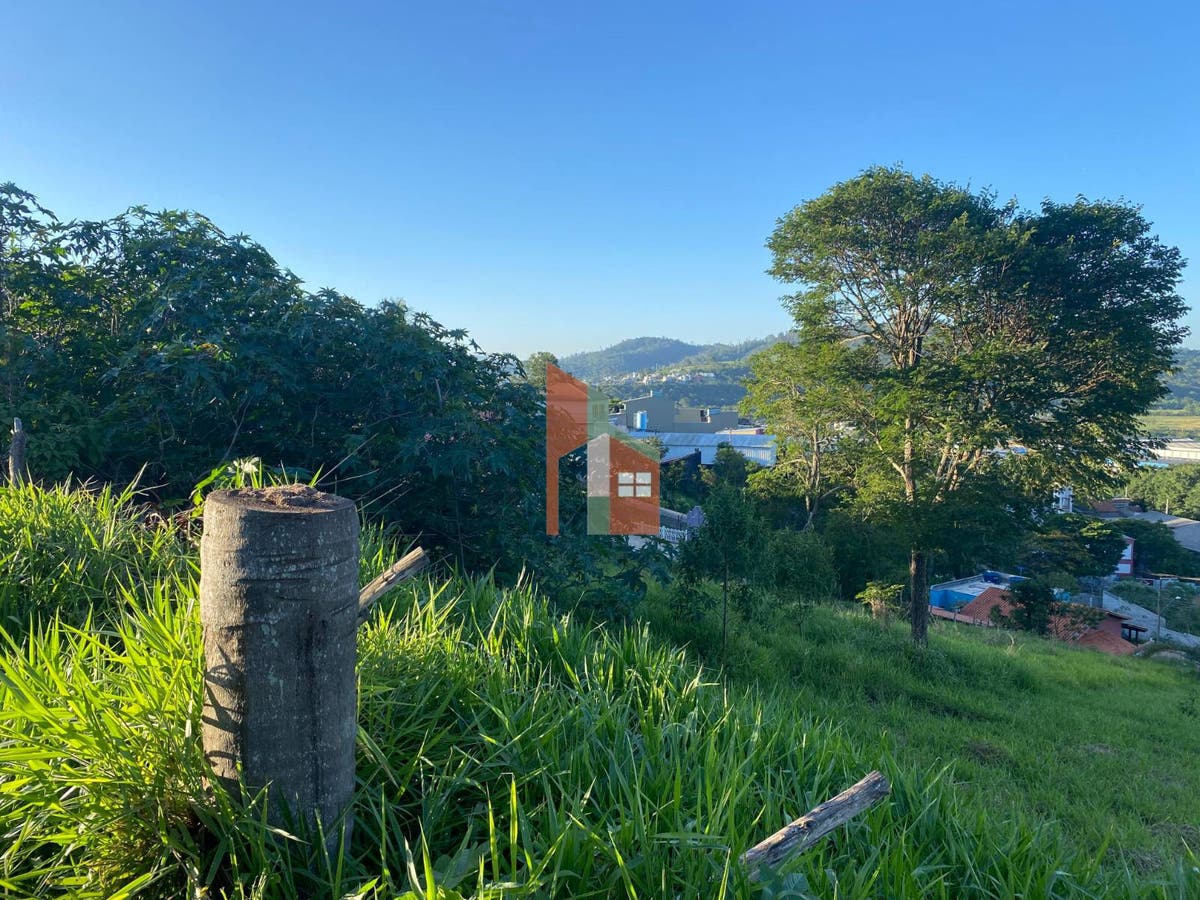 Lote/Terreno de 1012m² no bairro Centro, em Bom Jesus dos Perdões | Eu Corretor
