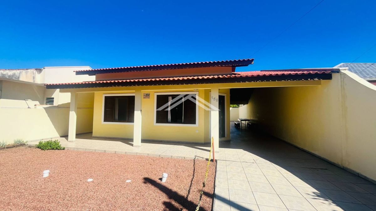 Casa Mobiliada a 60 Metros do Mar com Piscina e 4 Quartos, no Cambiju - Itapoá SC - Casa em Cambiju, Itapoá - à venda - Imobiliária Sperandio