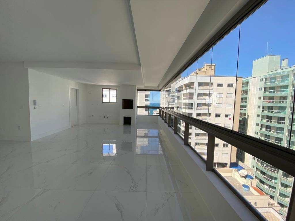 Beach village - apartamentos com 3 suítes na meia praia