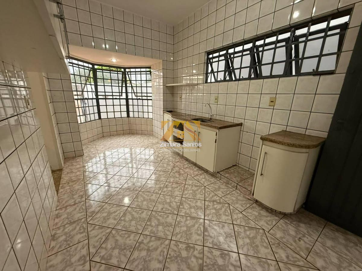 Casa, 2 quartos, 360 m² - Foto 23