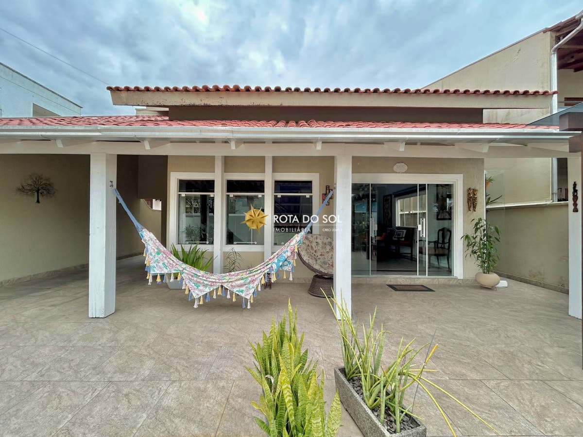 Casa 3 quartos à venda Balneário Perequê Porto Belo SC