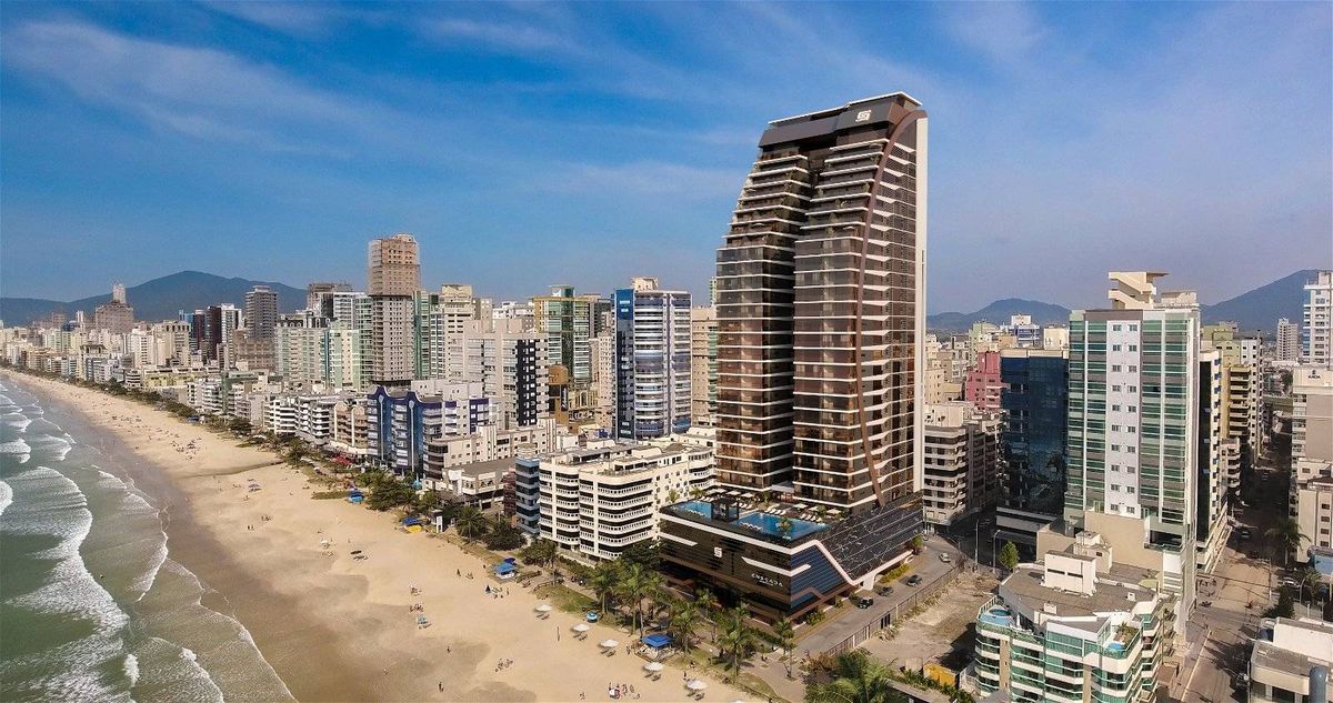 Enseada residence - 4 suítes de frente para o mar