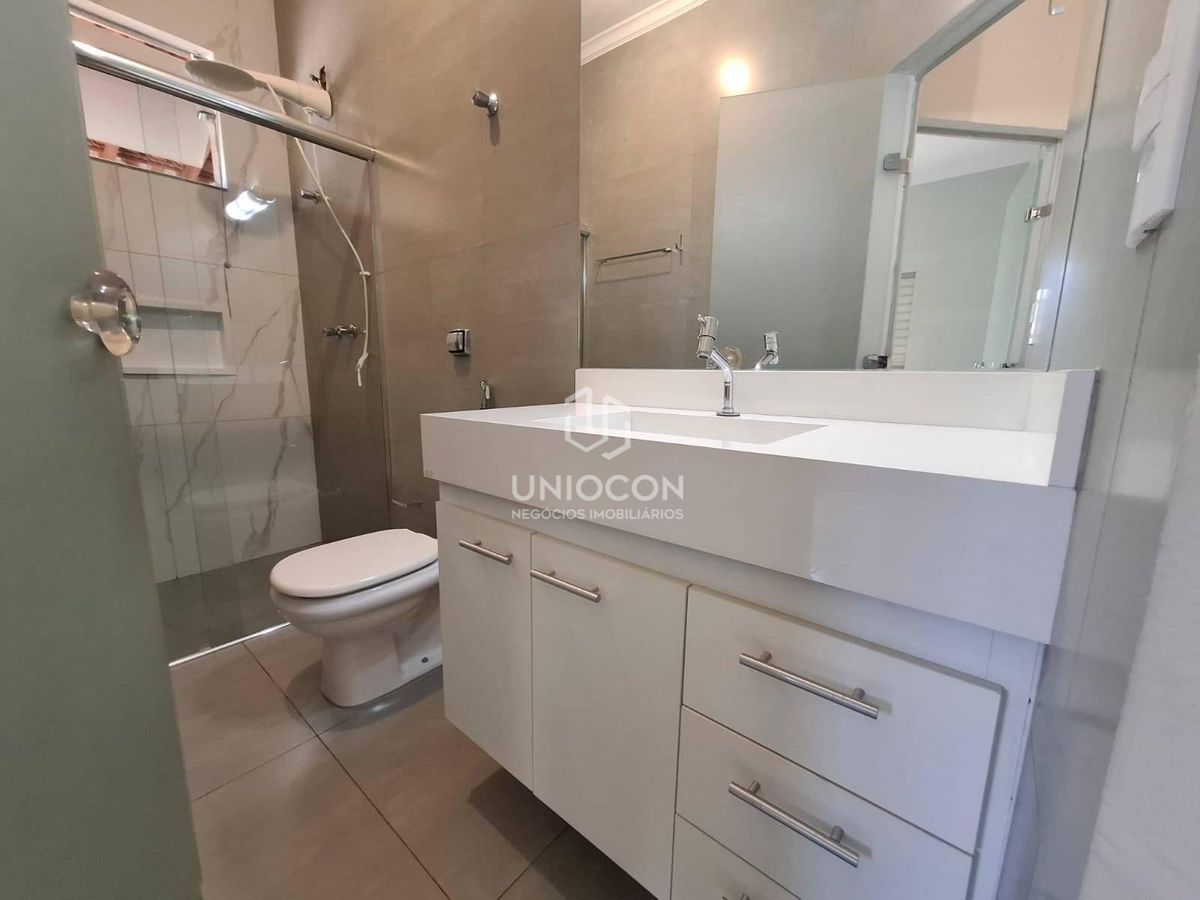Casa, 3 quartos, 225 m² - Foto 8