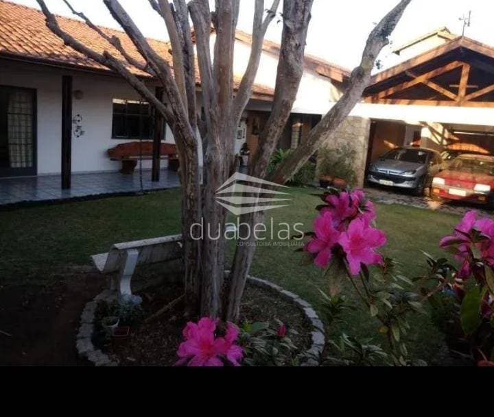 🏡 Casa à Venda em Localização Privilegiada – Santana em São José dos Campos - Casa em Santana, São José dos Campos - à venda - Duabelas Imobiliária