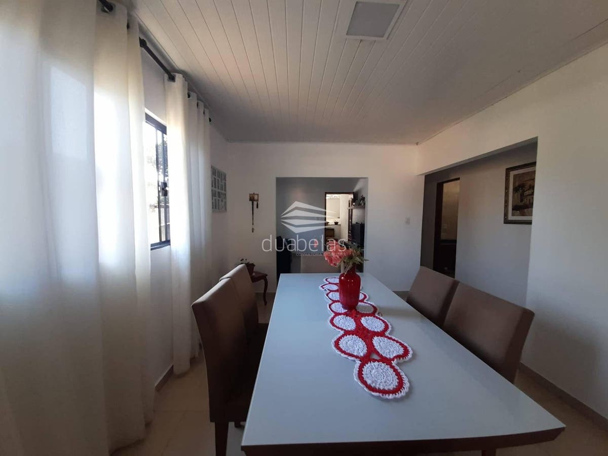 🏡 OPORTUNIDADE NO MONTE CASTELO – SÃO JOSÉ DOS CAMPOS Duas casas no mesmo terreno | Excelente para moradia e investimento! - Casa em Monte Castelo, São José dos Campos - à venda - Duabelas Imobiliária