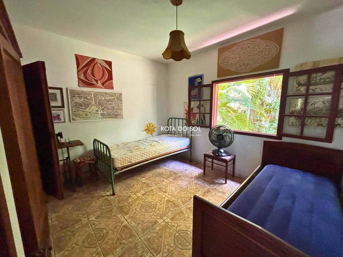 Casa 4 Dormitórios Praia Bombas Bombinhas SC - 17
