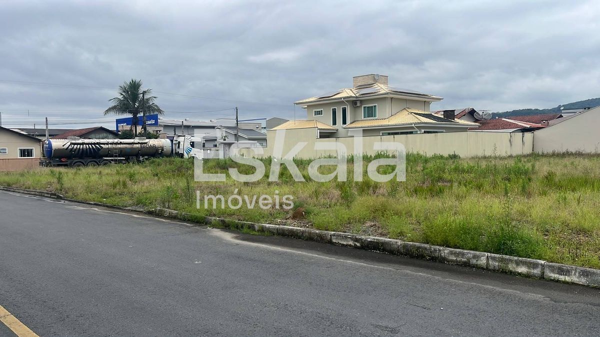 Terreno, 700 m² - Foto 1