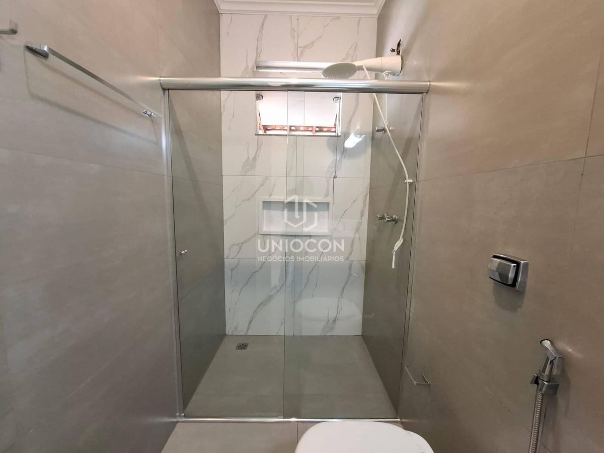 Casa, 3 quartos, 225 m² - Foto 9