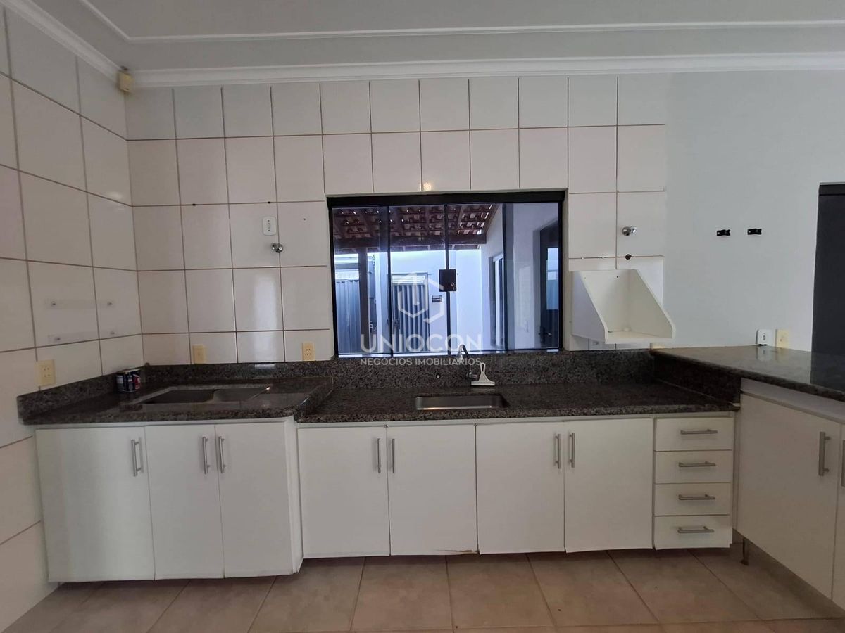 Casa, 3 quartos, 225 m² - Foto 20
