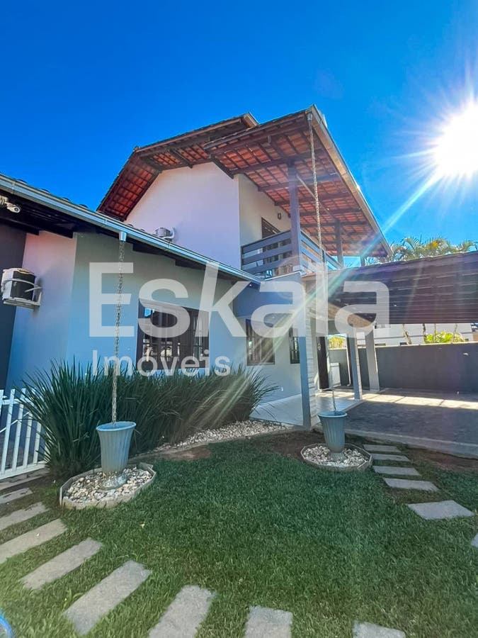 Casa, 3 quartos, 171 m² - Foto 1