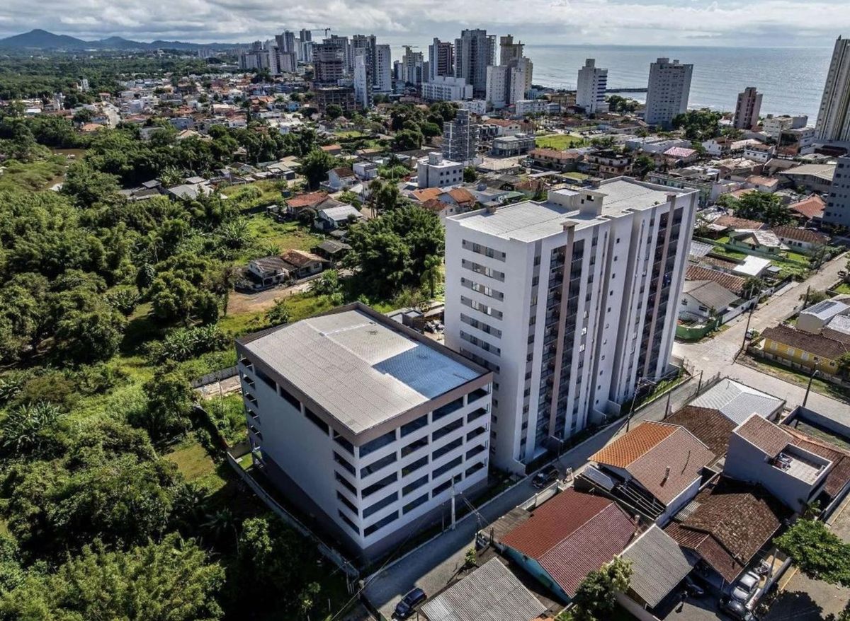 Atlântico Beach Club - REVENDA - Centro de Balneário Piçarras - Apartamento em Centro, Balneário Piçarras - à venda - RS Soluções Imobiliárias