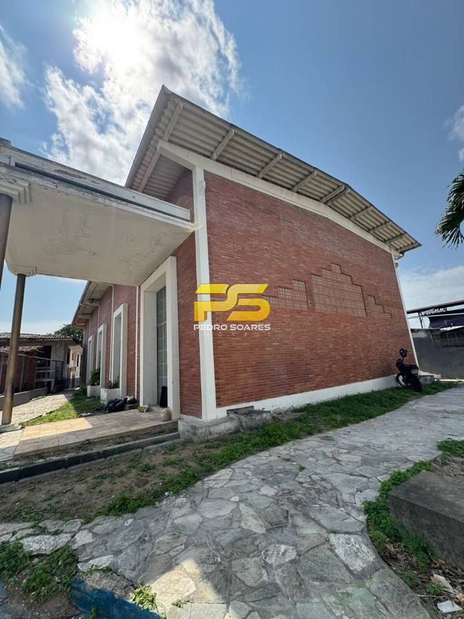 Galpão para locação área 749 m² bairro da torre