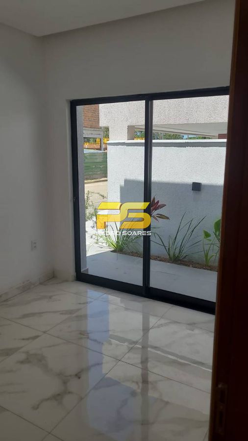 Casa a venda em condomínio fechado em joão pessoa - pb.