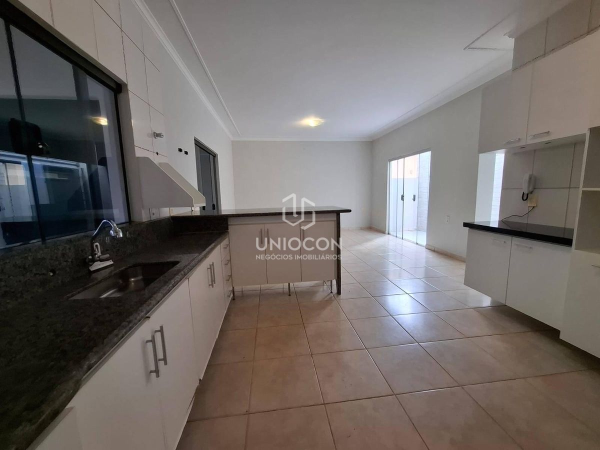 Casa, 3 quartos, 225 m² - Foto 17
