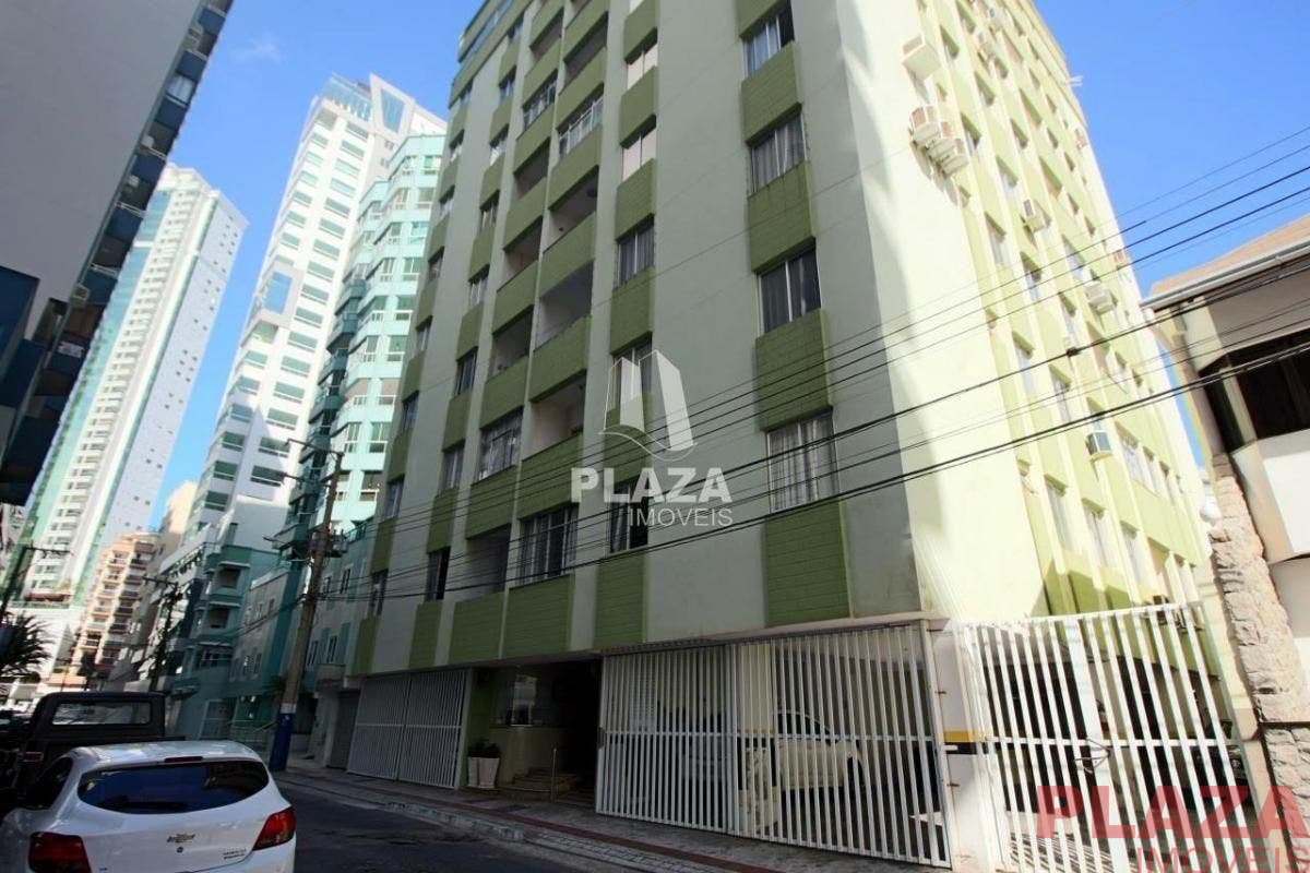 Anual - Quadra mar - 2 Quartos - Apartamento em Centro, Balneário Camboriú - Plaza Imóveis