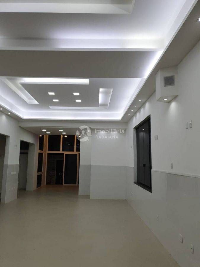 Prédio comercial na jabotiana