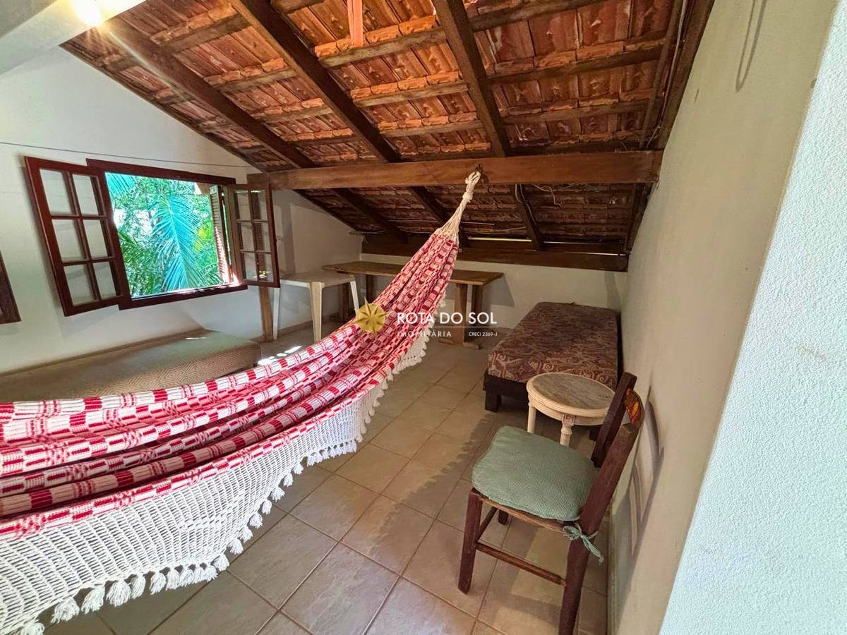 Casa 4 Dormitórios Praia Bombas Bombinhas SC - 24