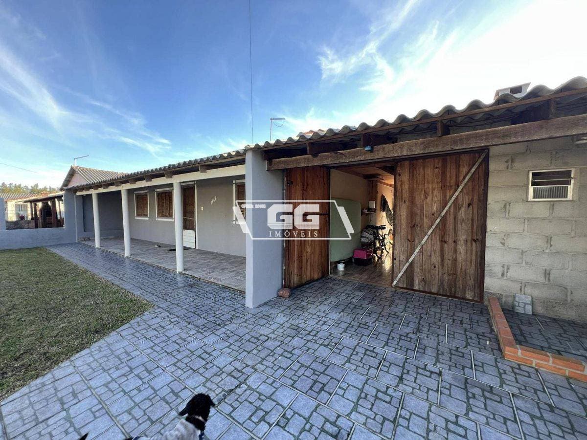 CIDREIRA - CASA MOBILIADA COM 4 DORMITÓRIOS A VENDA NA PRAIA - Casa em Costa Do Sol, Cidreira - à venda - GG IMOVEIS LTDA