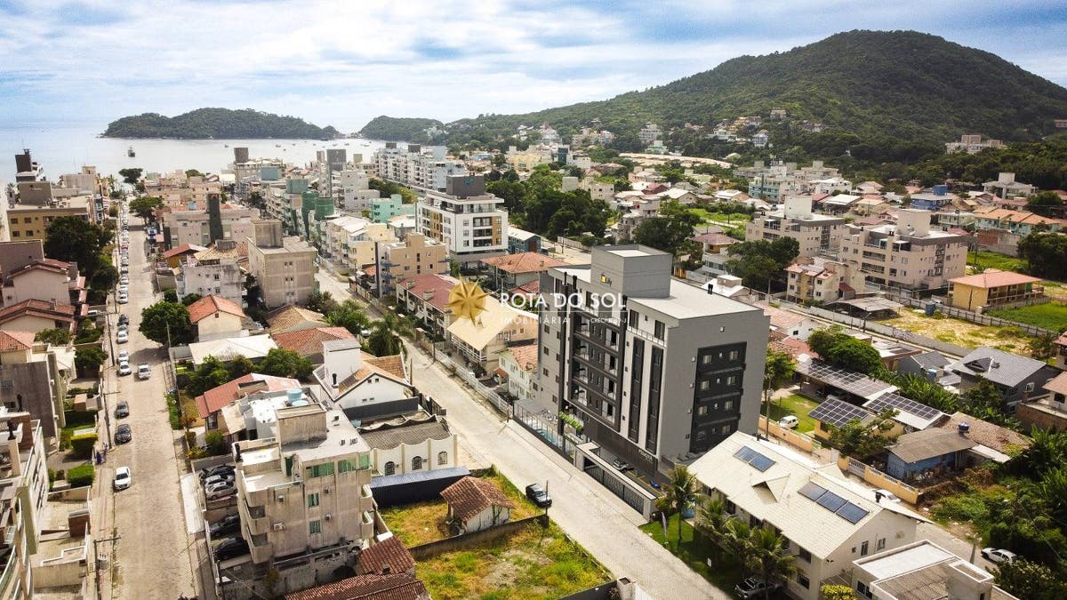 Felicitá Residencial Apartamentos 3 suítes novos à venda Praia Centro Bombinhas SC