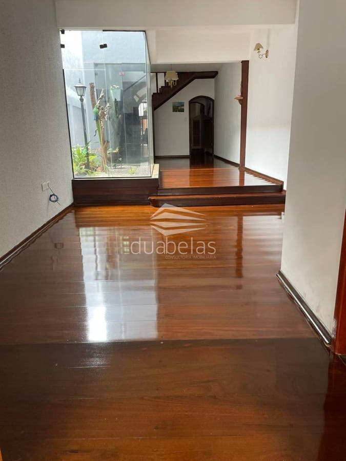 ALuga/ou Vende-se uma otima Casa. - Casa em Vila Mascarenhas Ferraz, São José dos Campos - à venda e para locação - Duabelas Imobiliária