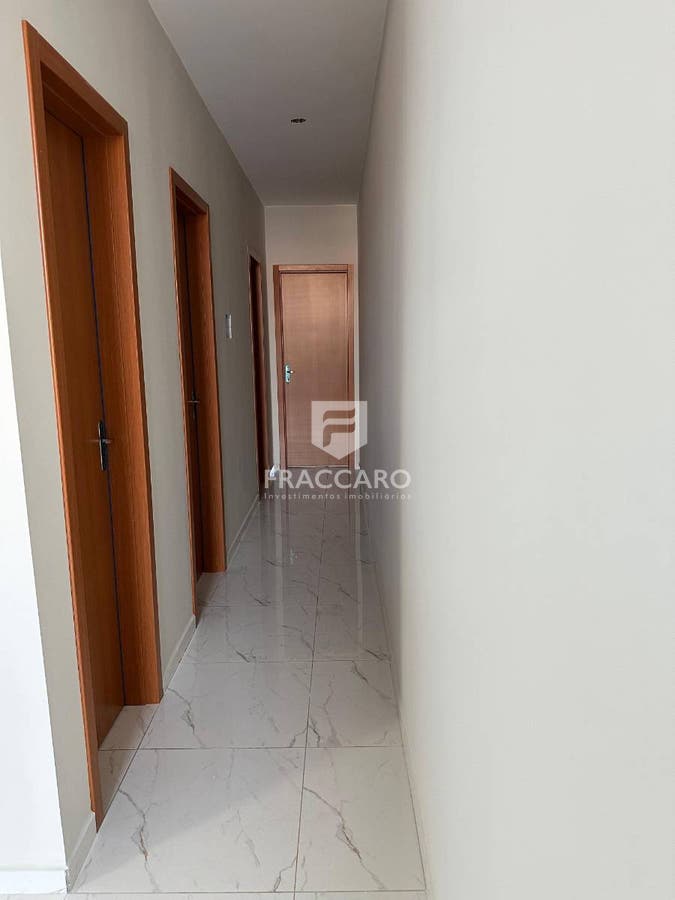 Casa à venda em Cará-cará, Ponta Grossa — Portal Chave Fácil