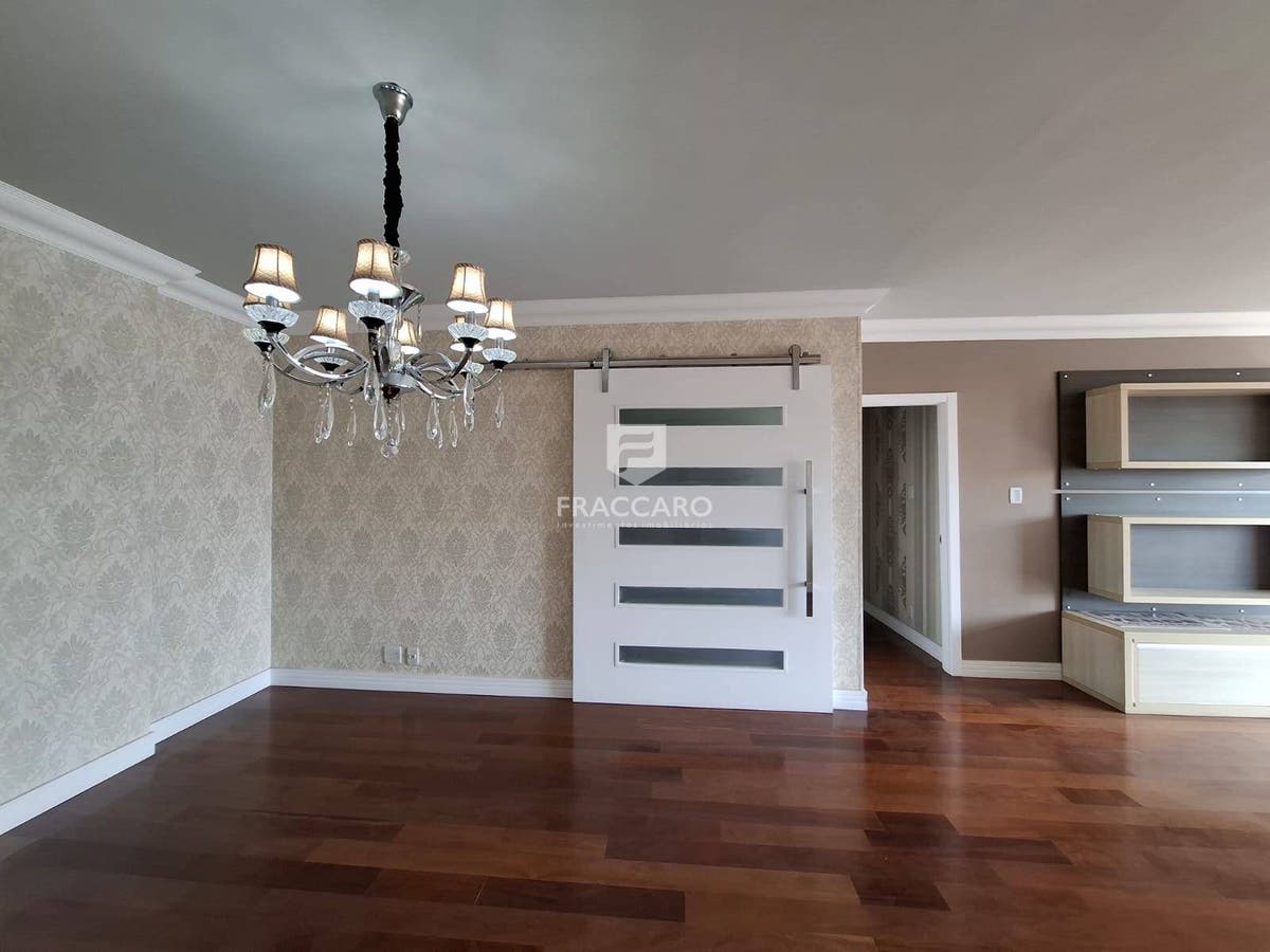 Apartamento à venda em Centro, Ponta Grossa — Portal Chave Fácil
