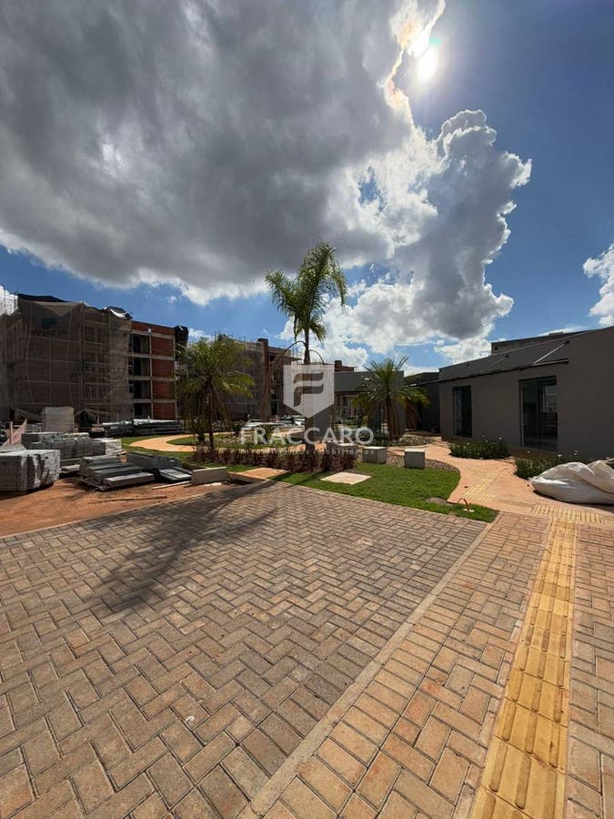 Apartamento à venda em Uvaranas, Ponta Grossa — Portal Chave Fácil